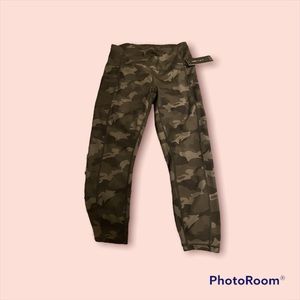 YogaLicIous Yoga Pants Camo NWT